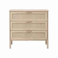 Commode en bois clair à 3 tiroirs à cannelures